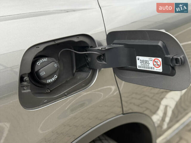Сірий Фольксваген Туарег, об'ємом двигуна 3 л та пробігом 260 тис. км за 18700 $, фото 32 на Automoto.ua