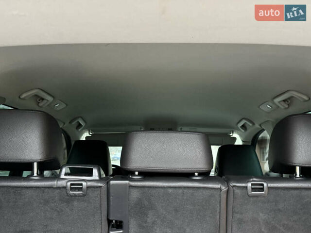 Серый Фольксваген Туарег, объемом двигателя 3 л и пробегом 260 тыс. км за 16700 $, фото 79 на Automoto.ua