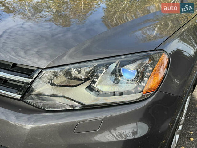 Сірий Фольксваген Туарег, об'ємом двигуна 3 л та пробігом 260 тис. км за 16700 $, фото 25 на Automoto.ua