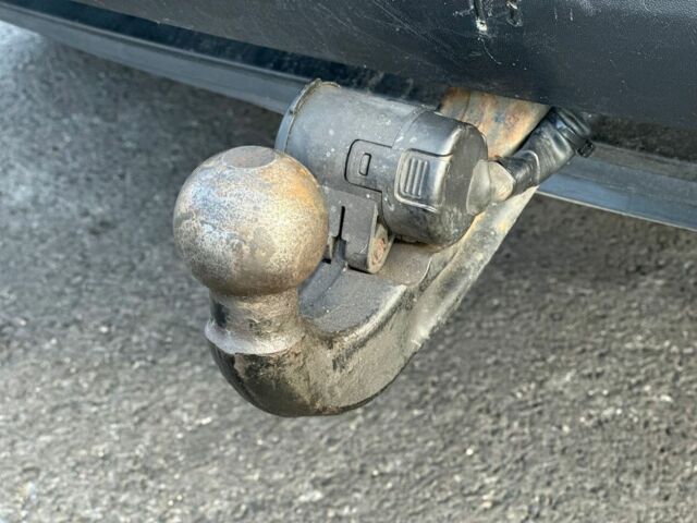 Серый Фольксваген Туарег, объемом двигателя 3 л и пробегом 220 тыс. км за 10750 $, фото 4 на Automoto.ua