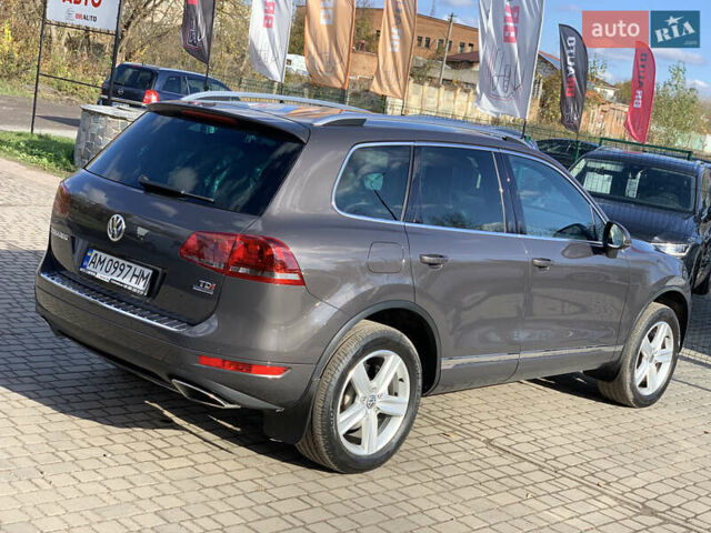 Серый Фольксваген Туарег, объемом двигателя 3 л и пробегом 260 тыс. км за 18899 $, фото 15 на Automoto.ua