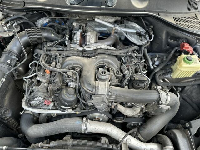 Серый Фольксваген Туарег, объемом двигателя 3 л и пробегом 225 тыс. км за 20000 $, фото 23 на Automoto.ua