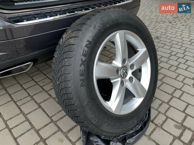 Серый Фольксваген Туарег, объемом двигателя 3 л и пробегом 260 тыс. км за 18899 $, фото 30 на Automoto.ua