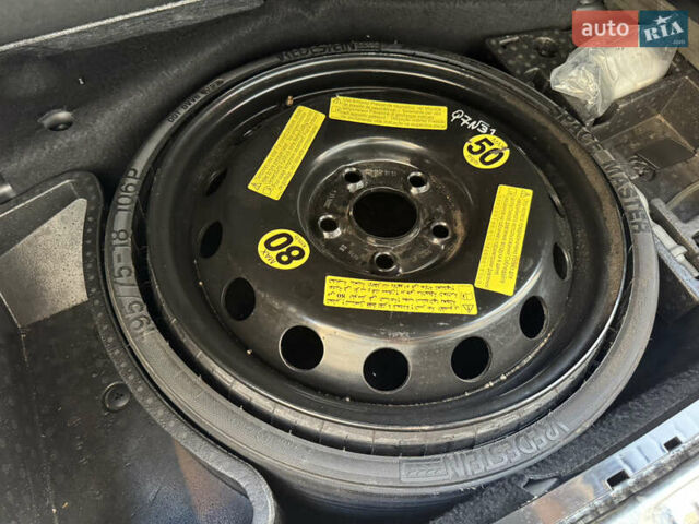 Сірий Фольксваген Туарег, об'ємом двигуна 2.97 л та пробігом 238 тис. км за 18300 $, фото 63 на Automoto.ua