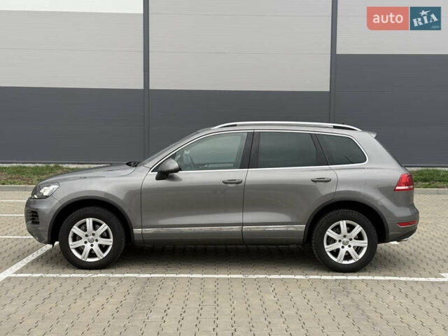 Сірий Фольксваген Туарег, об'ємом двигуна 3 л та пробігом 260 тис. км за 18700 $, фото 15 на Automoto.ua