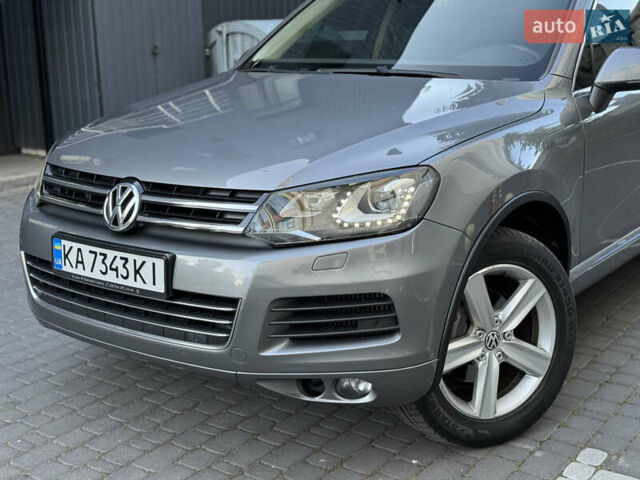 Сірий Фольксваген Туарег, об'ємом двигуна 2.97 л та пробігом 238 тис. км за 18300 $, фото 20 на Automoto.ua