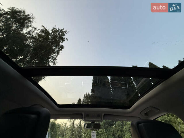 Сірий Фольксваген Туарег, об'ємом двигуна 2.97 л та пробігом 250 тис. км за 18500 $, фото 22 на Automoto.ua