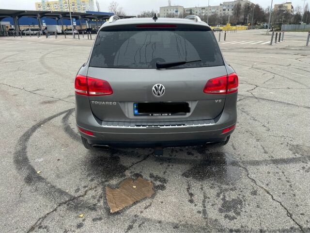 Серый Фольксваген Туарег, объемом двигателя 3.6 л и пробегом 249 тыс. км за 12700 $, фото 9 на Automoto.ua