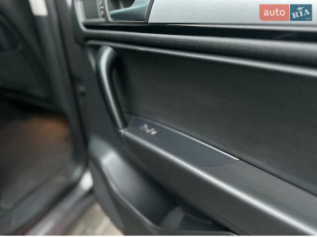 Сірий Фольксваген Туарег, об'ємом двигуна 3 л та пробігом 298 тис. км за 18500 $, фото 96 на Automoto.ua