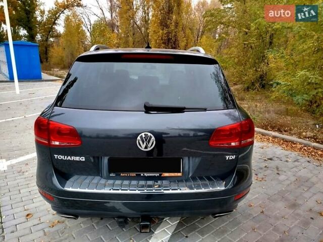 Серый Фольксваген Туарег, объемом двигателя 3 л и пробегом 255 тыс. км за 13500 $, фото 7 на Automoto.ua