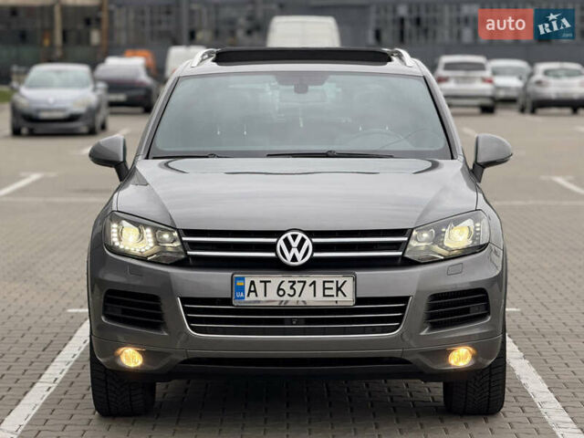 Сірий Фольксваген Туарег, об'ємом двигуна 3 л та пробігом 260 тис. км за 18700 $, фото 51 на Automoto.ua