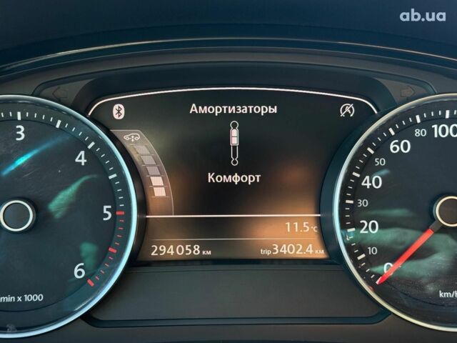 Серый Фольксваген Туарег, объемом двигателя 3 л и пробегом 294 тыс. км за 17890 $, фото 23 на Automoto.ua