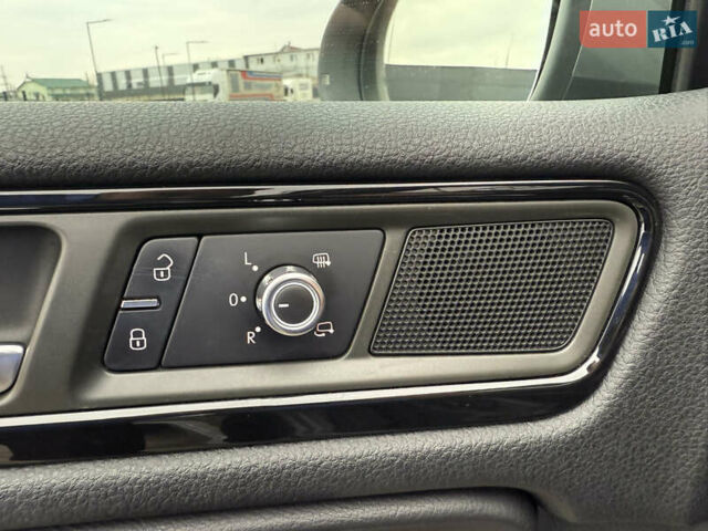 Сірий Фольксваген Туарег, об'ємом двигуна 3 л та пробігом 260 тис. км за 18700 $, фото 47 на Automoto.ua