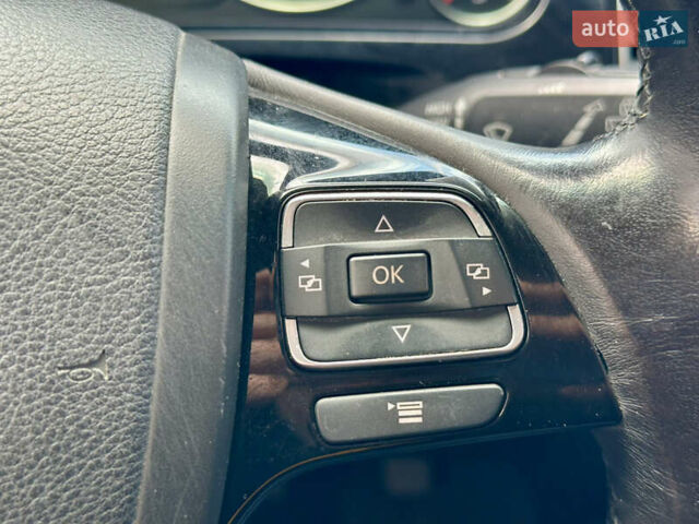 Серый Фольксваген Туарег, объемом двигателя 3 л и пробегом 226 тыс. км за 15490 $, фото 59 на Automoto.ua