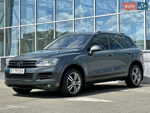 Серый Фольксваген Туарег, объемом двигателя 3 л и пробегом 226 тыс. км за 15490 $, фото 11 на Automoto.ua