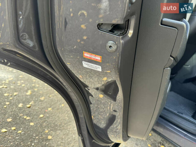 Сірий Фольксваген Туарег, об'ємом двигуна 3 л та пробігом 260 тис. км за 16700 $, фото 48 на Automoto.ua