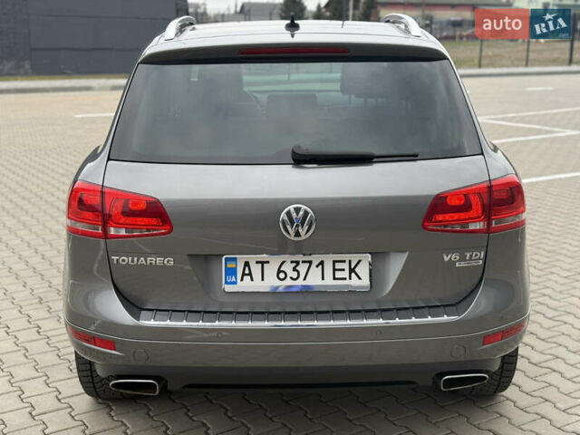Сірий Фольксваген Туарег, об'ємом двигуна 3 л та пробігом 260 тис. км за 18700 $, фото 12 на Automoto.ua
