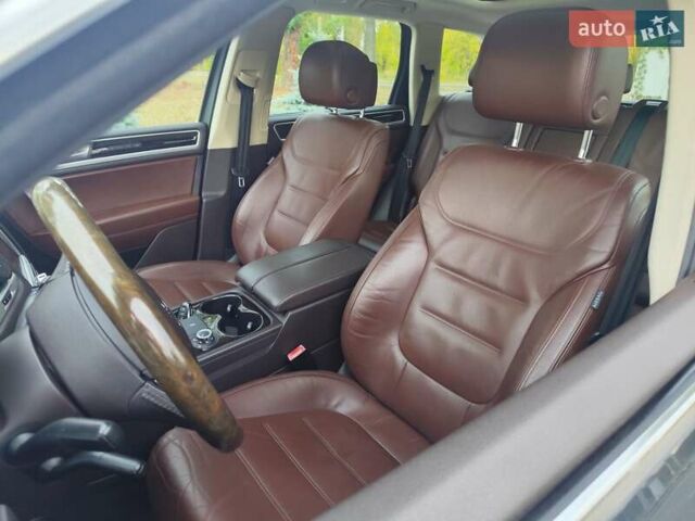 Серый Фольксваген Туарег, объемом двигателя 3.6 л и пробегом 192 тыс. км за 14900 $, фото 1 на Automoto.ua