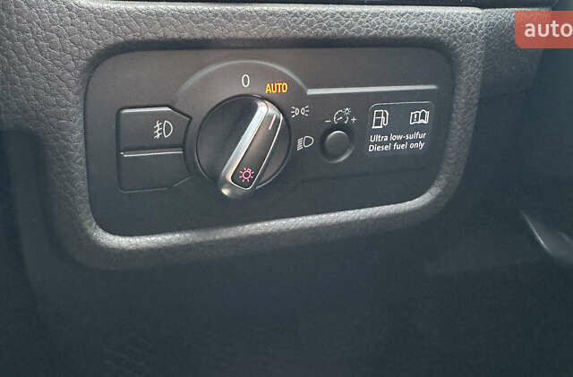 Сірий Фольксваген Туарег, об'ємом двигуна 3 л та пробігом 260 тис. км за 16700 $, фото 83 на Automoto.ua