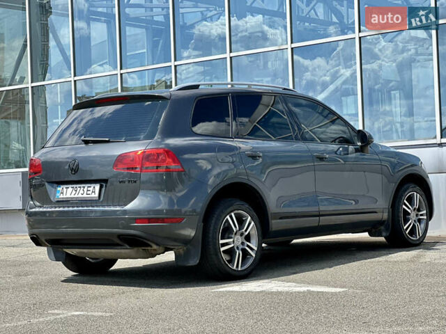 Серый Фольксваген Туарег, объемом двигателя 3 л и пробегом 226 тыс. км за 15490 $, фото 21 на Automoto.ua