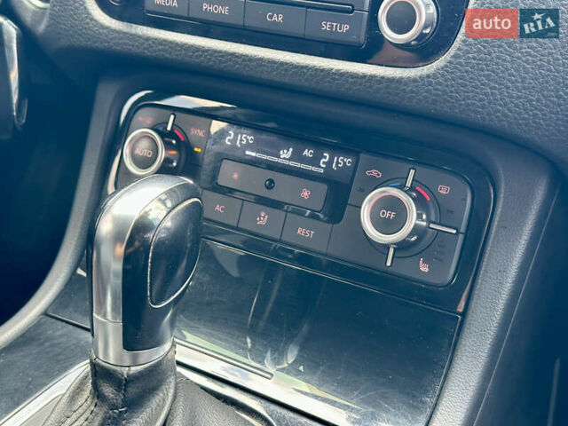 Серый Фольксваген Туарег, объемом двигателя 3 л и пробегом 226 тыс. км за 15490 $, фото 54 на Automoto.ua