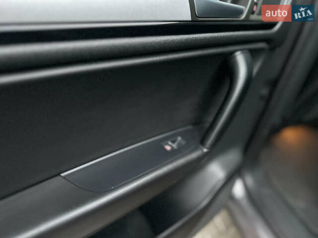 Сірий Фольксваген Туарег, об'ємом двигуна 3 л та пробігом 298 тис. км за 18500 $, фото 84 на Automoto.ua