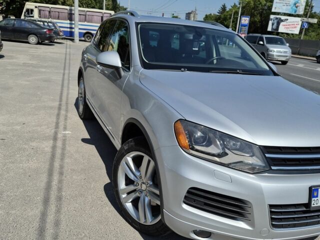 Серый Фольксваген Туарег, объемом двигателя 3 л и пробегом 215 тыс. км за 18000 $, фото 3 на Automoto.ua