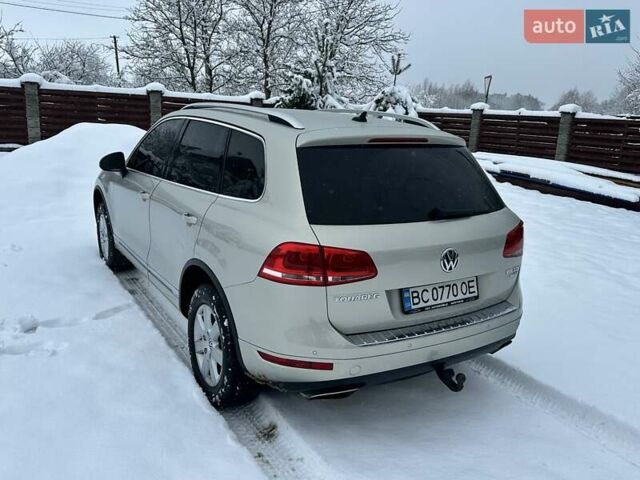 Серый Фольксваген Туарег, объемом двигателя 3 л и пробегом 190 тыс. км за 22700 $, фото 37 на Automoto.ua