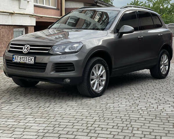 Сірий Фольксваген Туарег, об'ємом двигуна 3 л та пробігом 207 тис. км за 21500 $, фото 17 на Automoto.ua