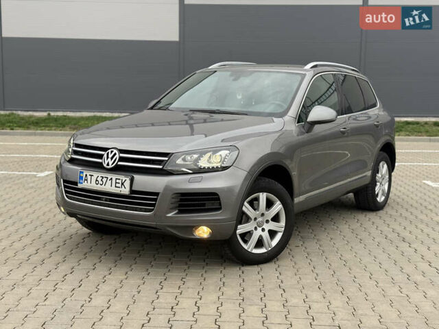 Сірий Фольксваген Туарег, об'ємом двигуна 3 л та пробігом 260 тис. км за 18700 $, фото 2 на Automoto.ua