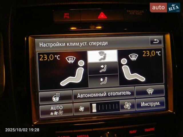 Серый Фольксваген Туарег, объемом двигателя 4.13 л и пробегом 429 тыс. км за 17300 $, фото 9 на Automoto.ua