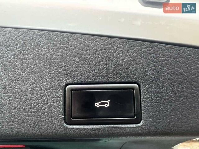 Серый Фольксваген Туарег, объемом двигателя 3 л и пробегом 232 тыс. км за 19700 $, фото 34 на Automoto.ua