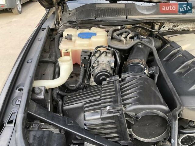 Серый Фольксваген Туарег, объемом двигателя 2.97 л и пробегом 263 тыс. км за 15900 $, фото 50 на Automoto.ua