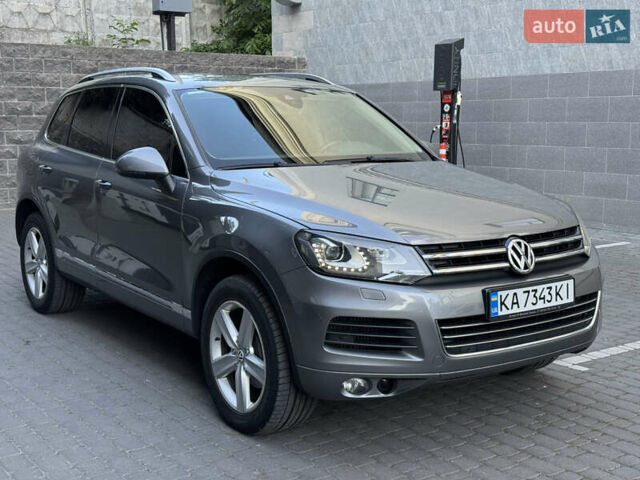 Сірий Фольксваген Туарег, об'ємом двигуна 2.97 л та пробігом 238 тис. км за 18300 $, фото 7 на Automoto.ua