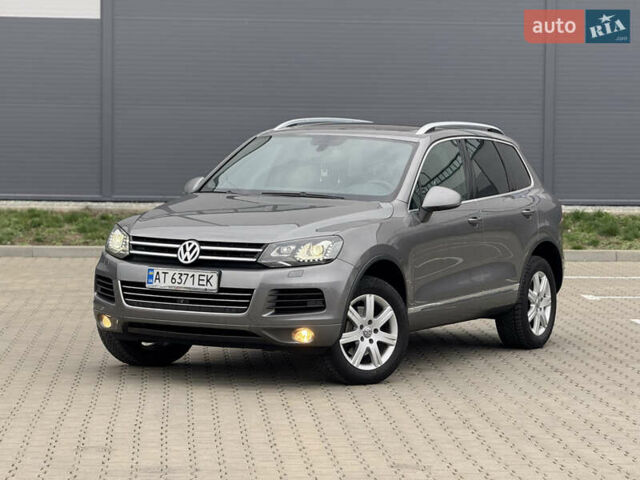 Сірий Фольксваген Туарег, об'ємом двигуна 3 л та пробігом 260 тис. км за 18700 $, фото 7 на Automoto.ua