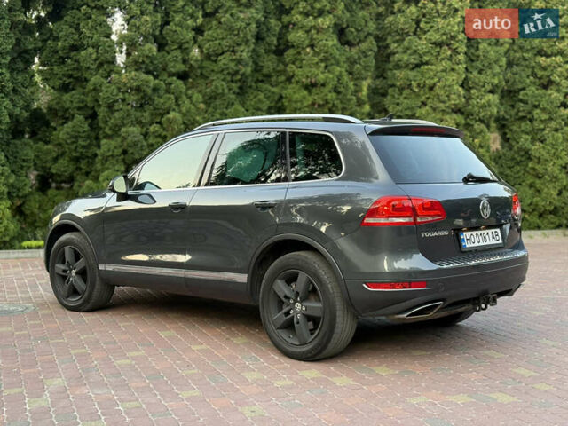 Сірий Фольксваген Туарег, об'ємом двигуна 2.97 л та пробігом 250 тис. км за 18500 $, фото 5 на Automoto.ua