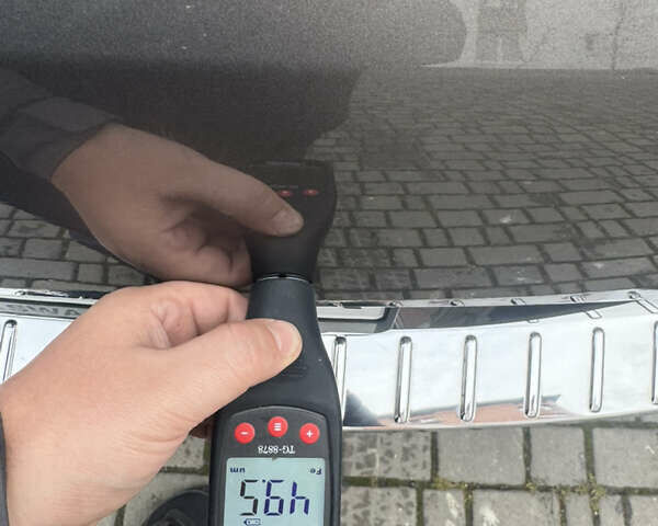 Серый Фольксваген Туарег, объемом двигателя 2.97 л и пробегом 285 тыс. км за 16990 $, фото 57 на Automoto.ua