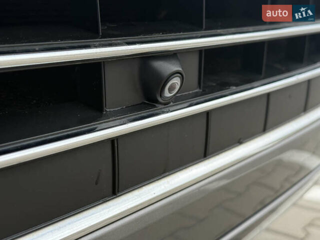 Сірий Фольксваген Туарег, об'ємом двигуна 3 л та пробігом 260 тис. км за 18700 $, фото 23 на Automoto.ua