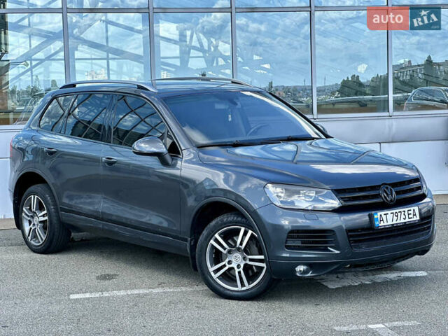 Серый Фольксваген Туарег, объемом двигателя 3 л и пробегом 226 тыс. км за 15490 $, фото 69 на Automoto.ua