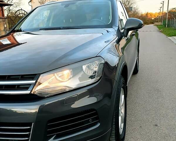 Сірий Фольксваген Туарег, об'ємом двигуна 2.97 л та пробігом 280 тис. км за 15769 $, фото 23 на Automoto.ua