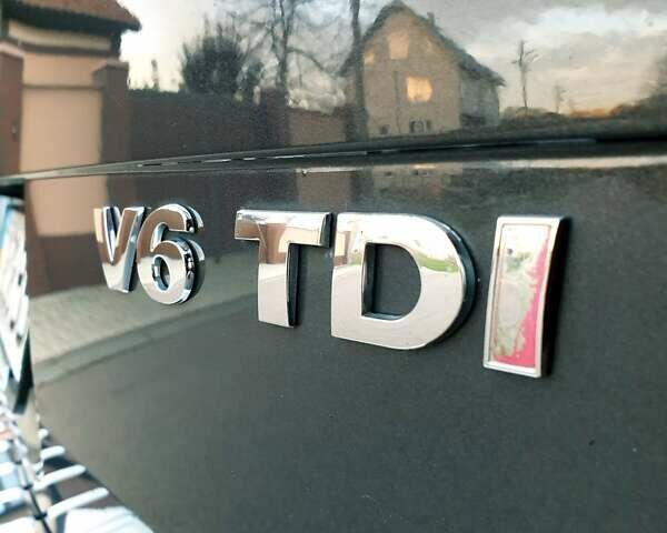 Сірий Фольксваген Туарег, об'ємом двигуна 2.97 л та пробігом 280 тис. км за 15769 $, фото 25 на Automoto.ua