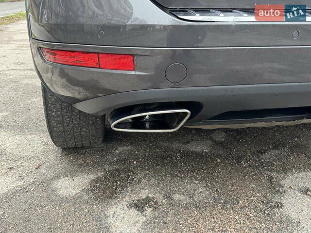 Серый Фольксваген Туарег, объемом двигателя 3 л и пробегом 260 тыс. км за 16700 $, фото 28 на Automoto.ua