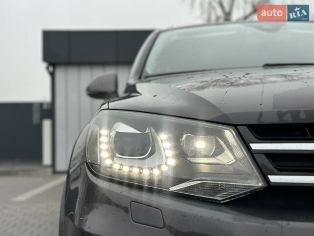 Сірий Фольксваген Туарег, об'ємом двигуна 3 л та пробігом 298 тис. км за 18500 $, фото 13 на Automoto.ua