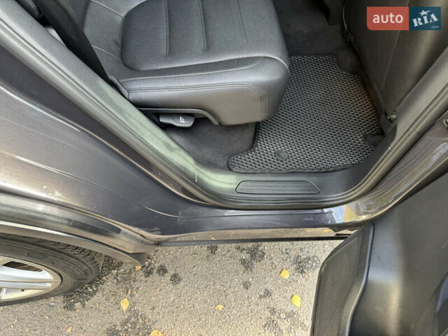 Сірий Фольксваген Туарег, об'ємом двигуна 3 л та пробігом 260 тис. км за 16700 $, фото 54 на Automoto.ua