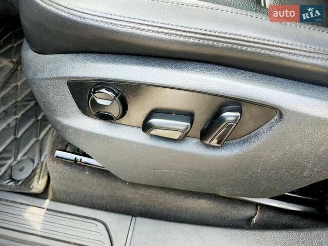 Серый Фольксваген Туарег, объемом двигателя 3 л и пробегом 278 тыс. км за 16999 $, фото 27 на Automoto.ua