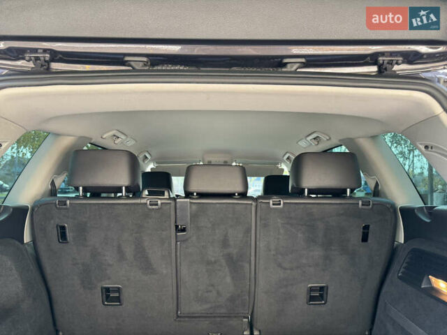 Сірий Фольксваген Туарег, об'ємом двигуна 3 л та пробігом 260 тис. км за 16700 $, фото 67 на Automoto.ua