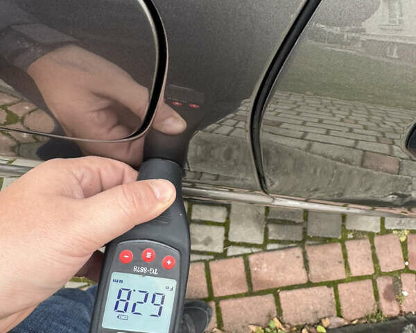 Серый Фольксваген Туарег, объемом двигателя 2.97 л и пробегом 285 тыс. км за 16990 $, фото 58 на Automoto.ua