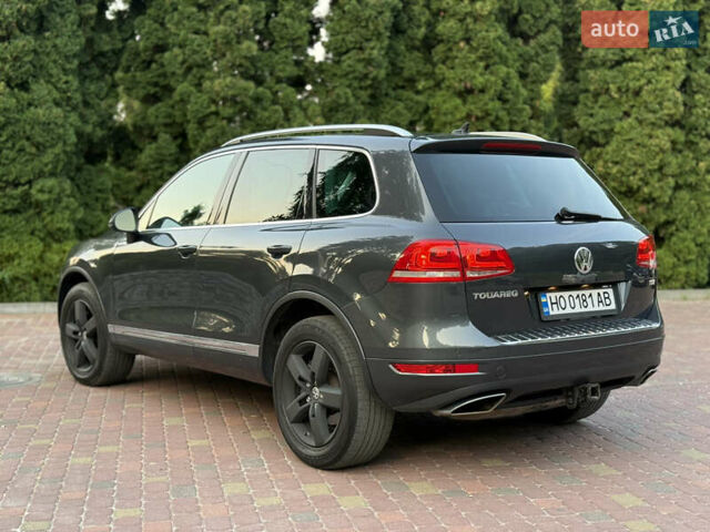 Сірий Фольксваген Туарег, об'ємом двигуна 2.97 л та пробігом 250 тис. км за 18500 $, фото 7 на Automoto.ua
