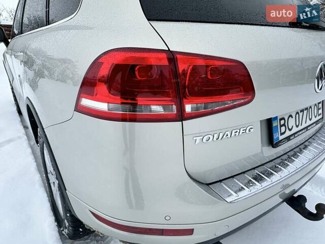 Серый Фольксваген Туарег, объемом двигателя 3 л и пробегом 190 тыс. км за 22700 $, фото 33 на Automoto.ua