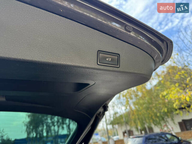 Сірий Фольксваген Туарег, об'ємом двигуна 3 л та пробігом 260 тис. км за 16700 $, фото 63 на Automoto.ua